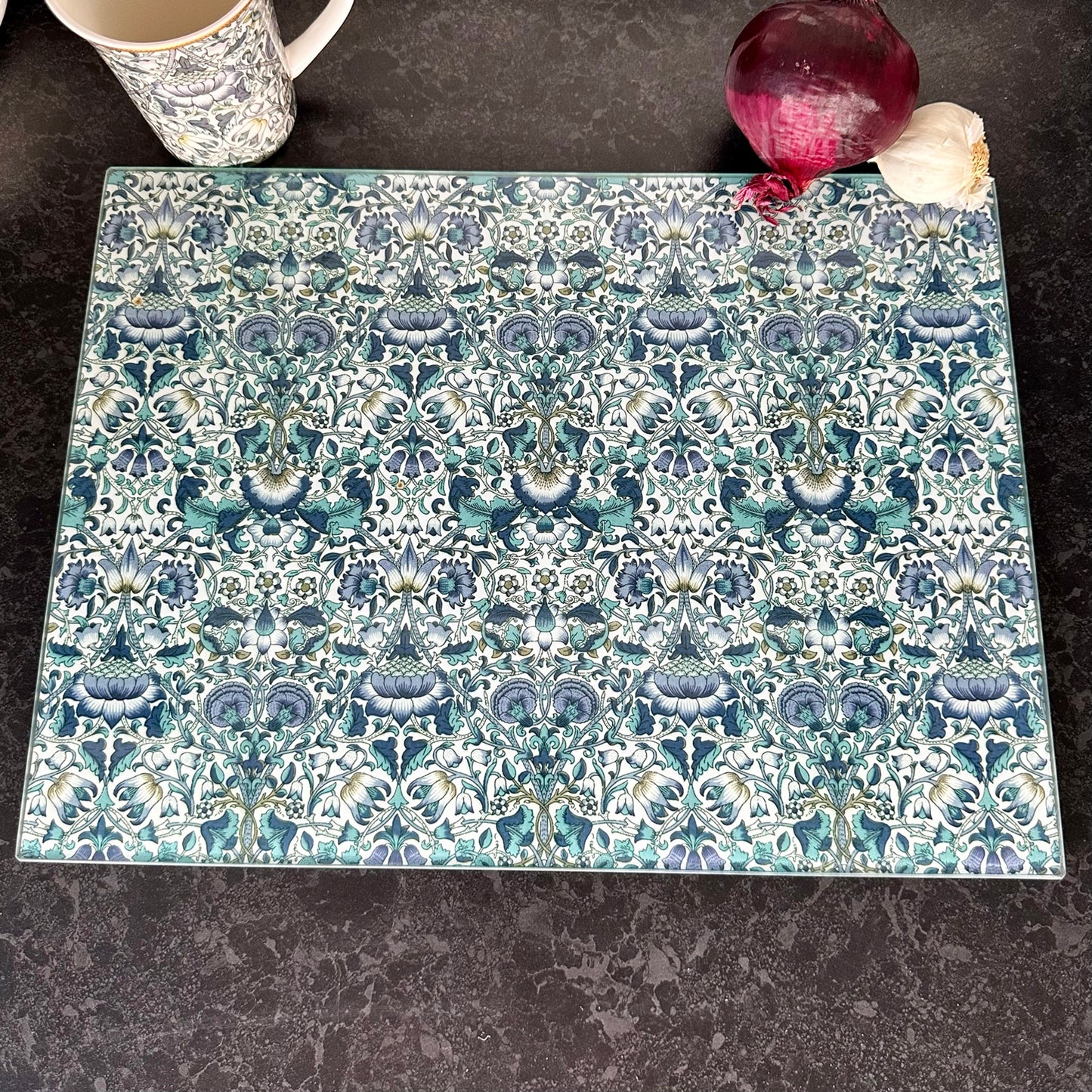 William Morris Lodden Glass Chopping Board