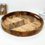 Set mit 2 Holztabletts mit Fischgrätenmuster