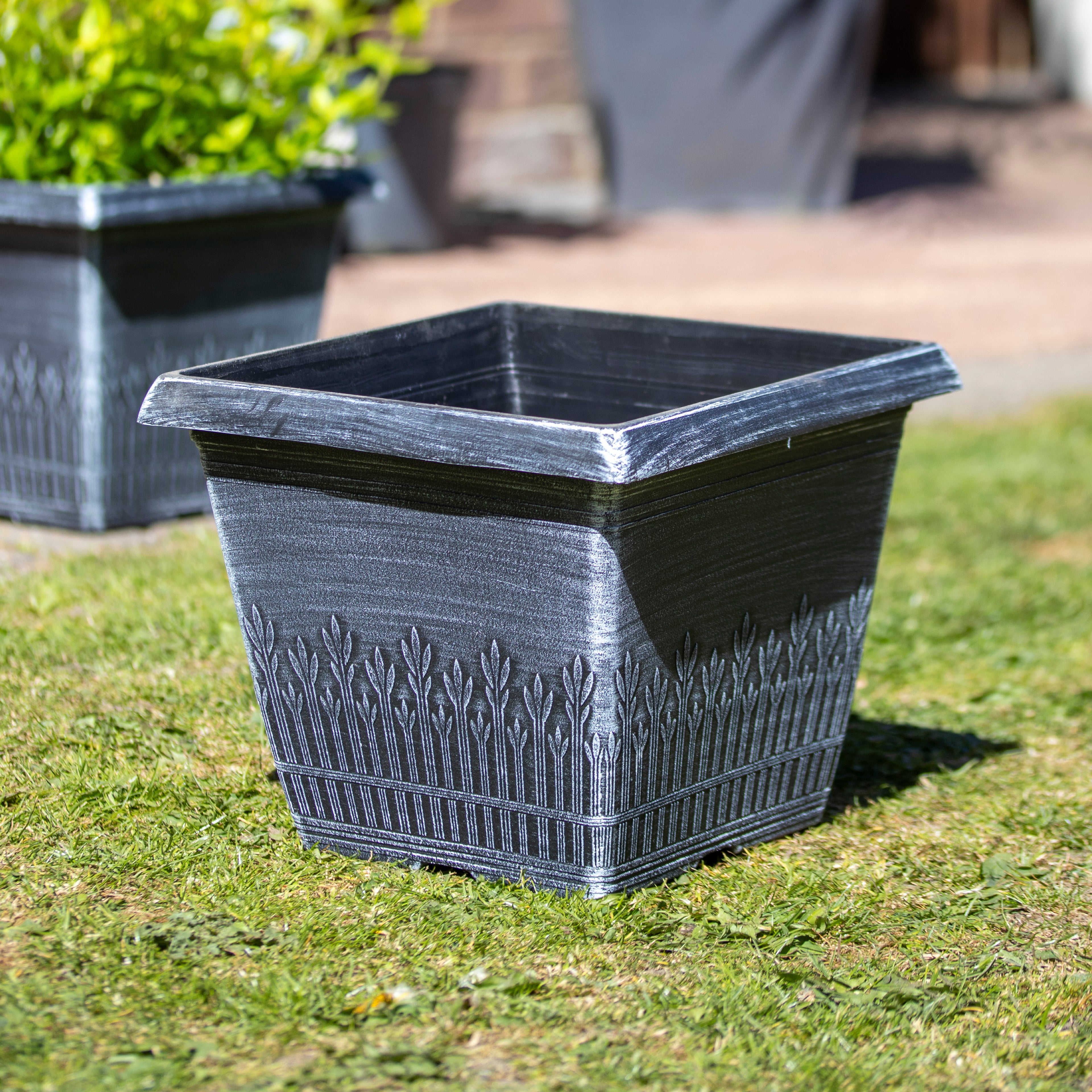 Brushed White Wheat Square Planter
