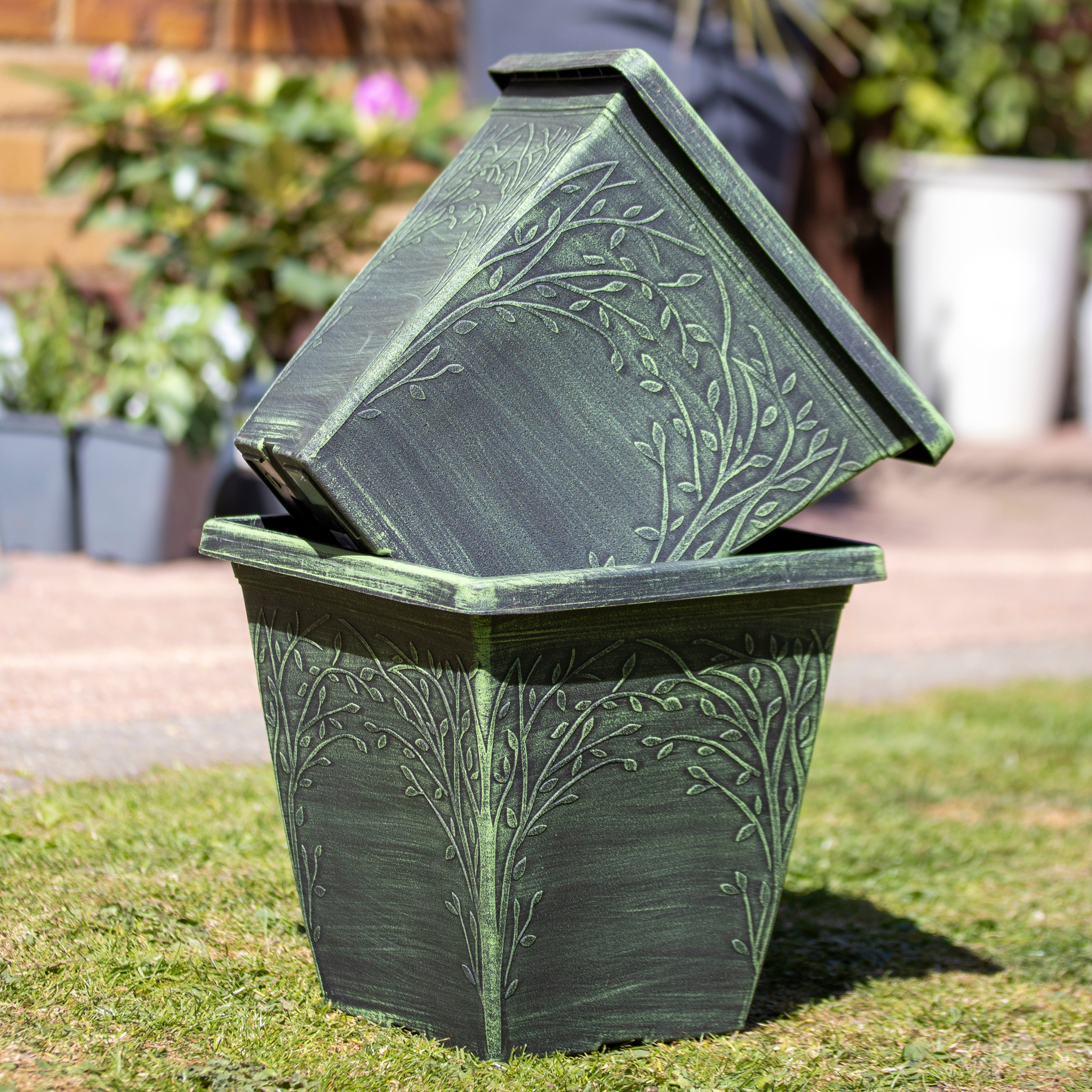 Verdigris Leaf Vine Square Planter