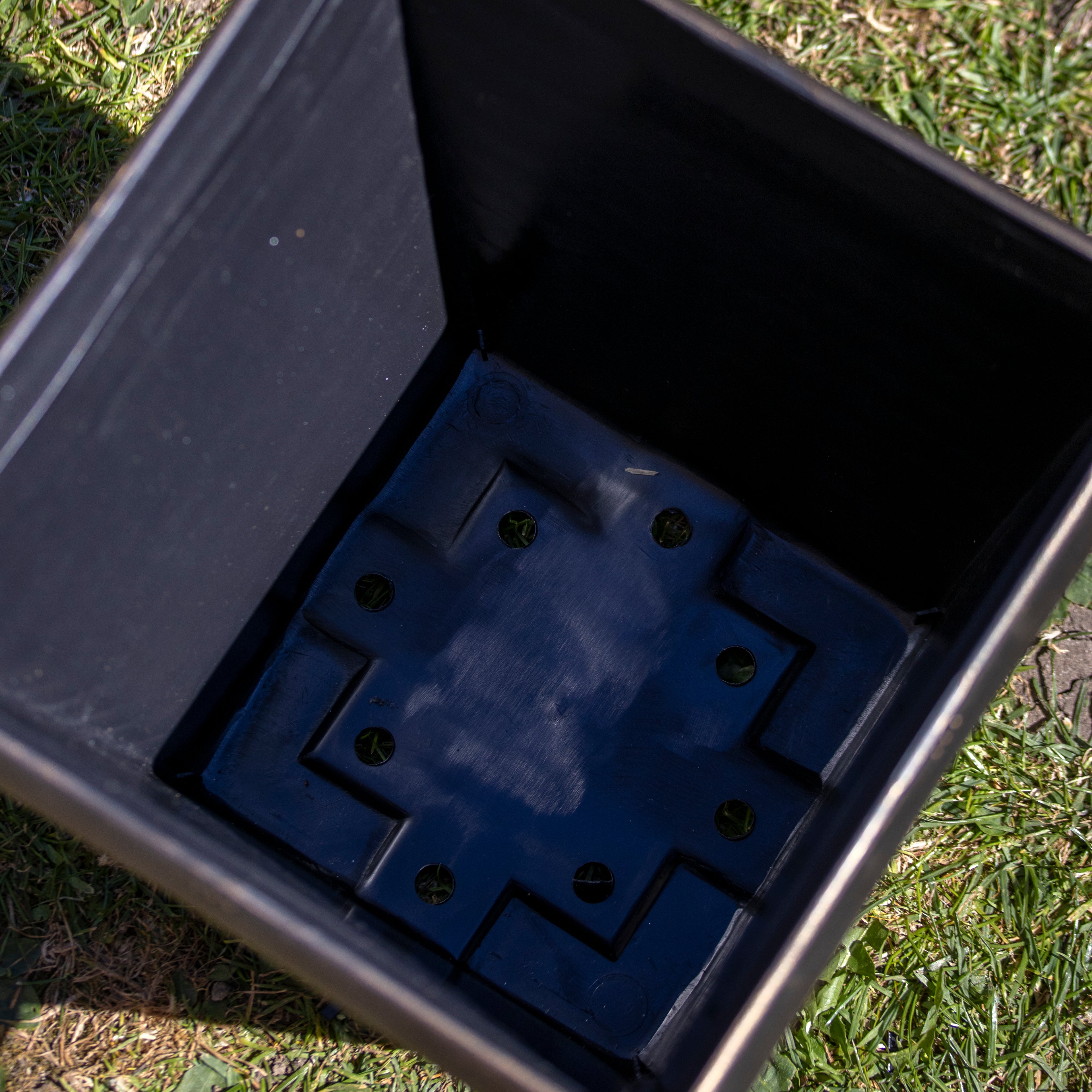 Black Bronze Biscotti Square Planter
