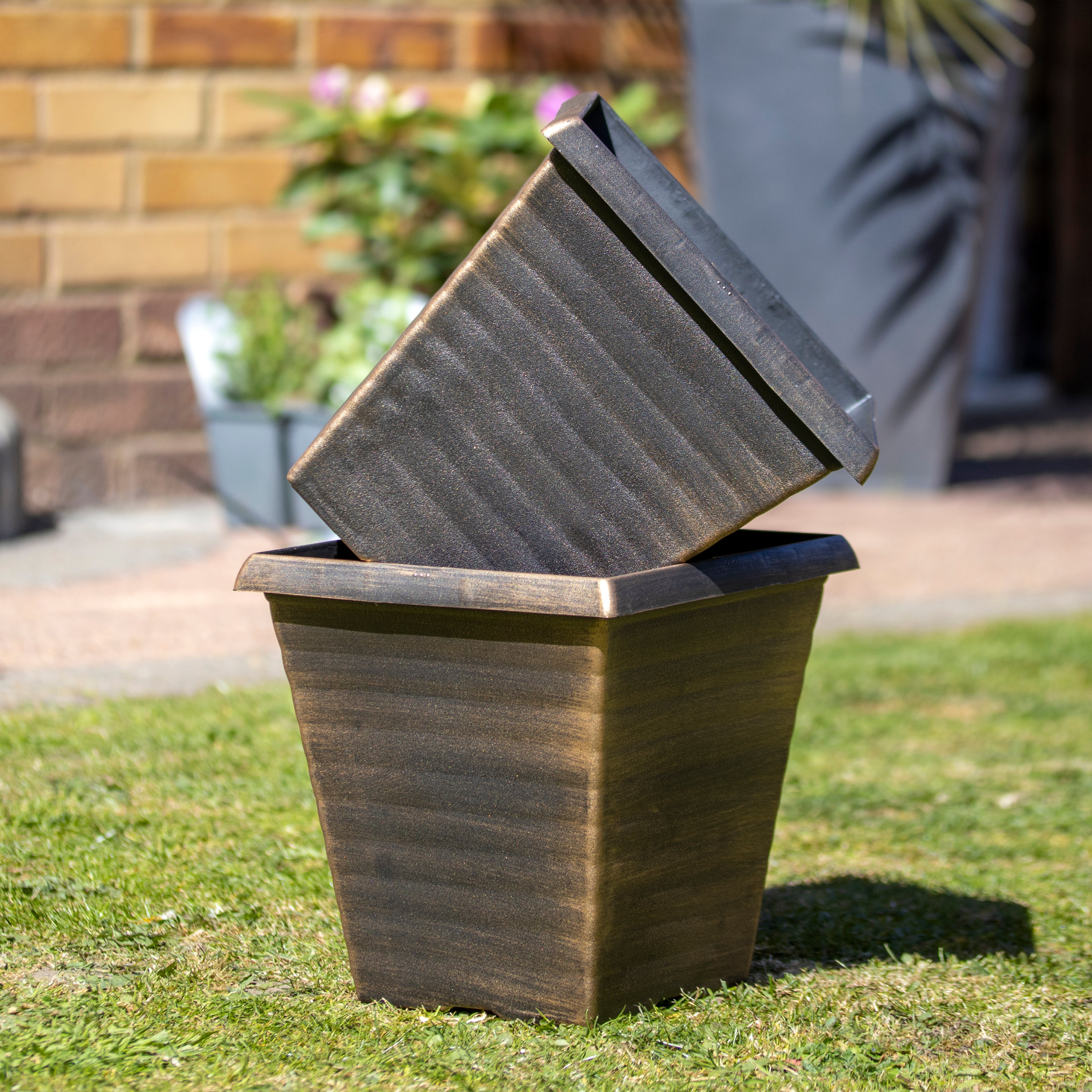 Black Bronze Biscotti Square Planter