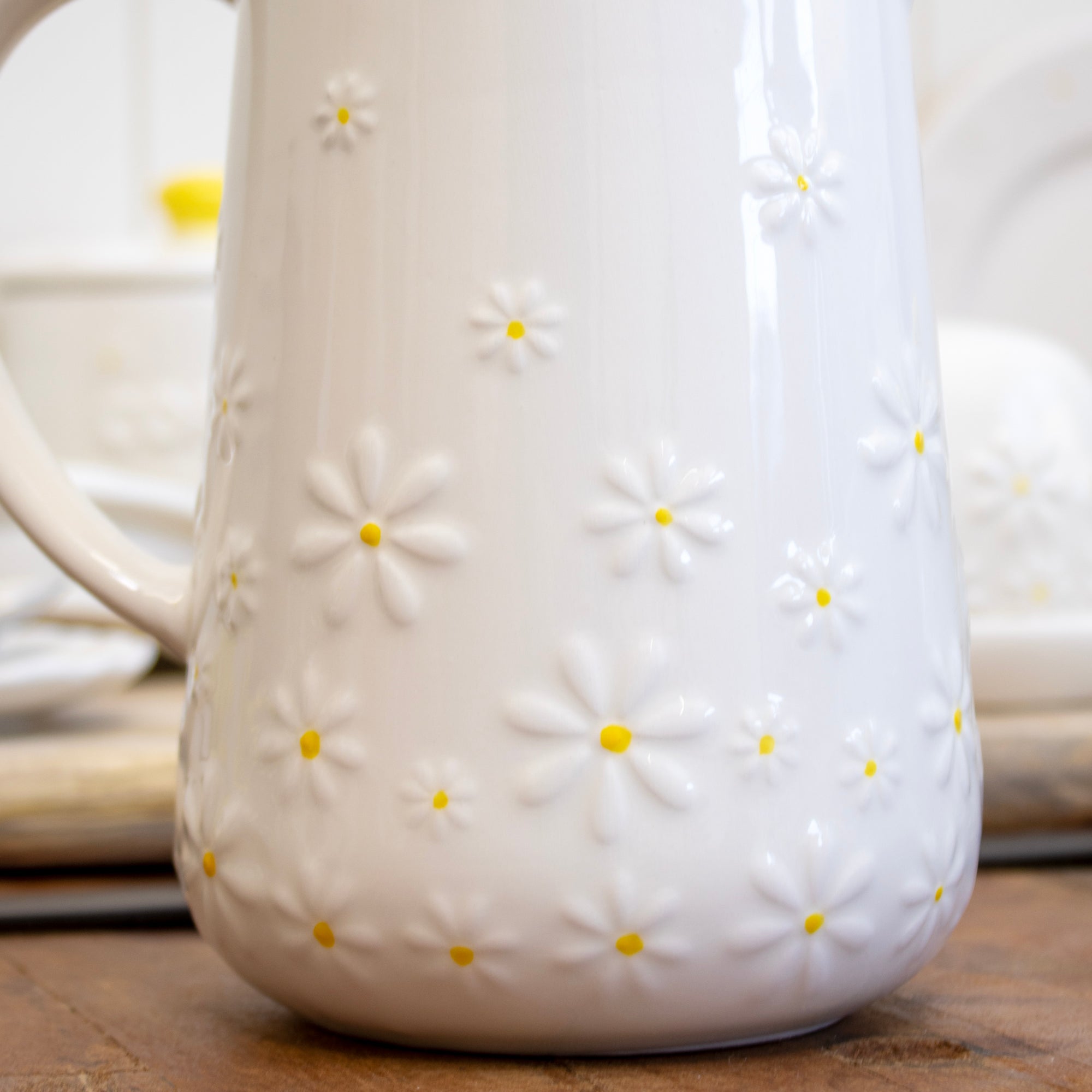 White Daisy Jug