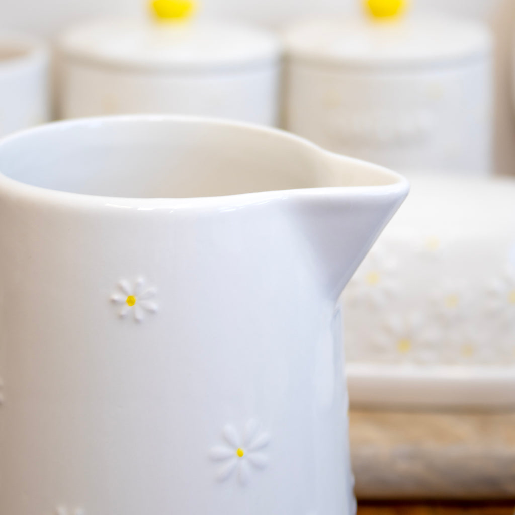 White Daisy Jug