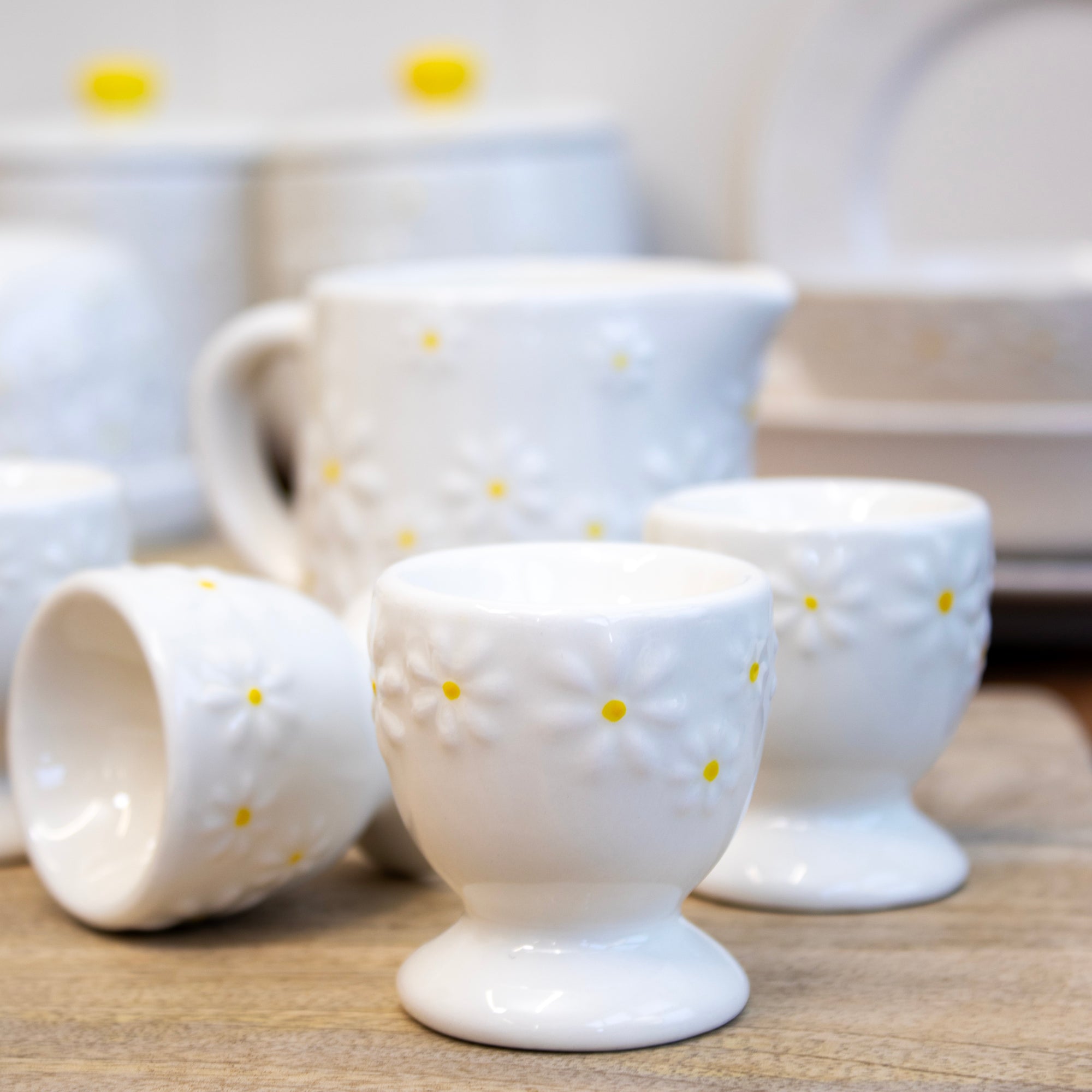Set Of 4 White Daisy Egg Cups