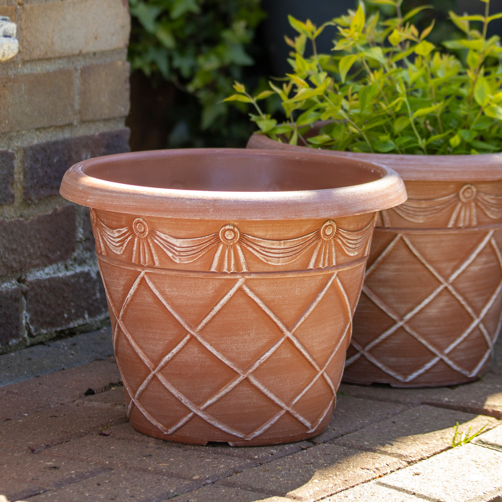 Round Powdered Terracotta Roman Planter 13"