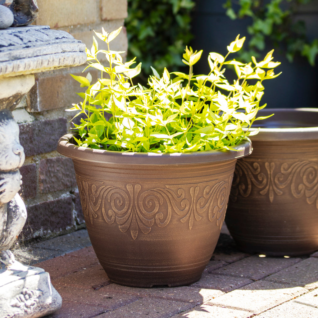 Brushed Butterscotch Laurel Round Planter