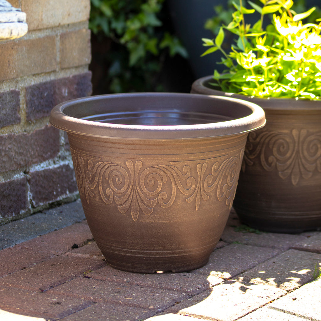 Brushed Butterscotch Laurel Round Planter