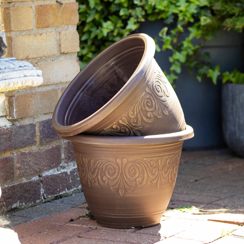 Brushed Butterscotch Laurel Round Planter