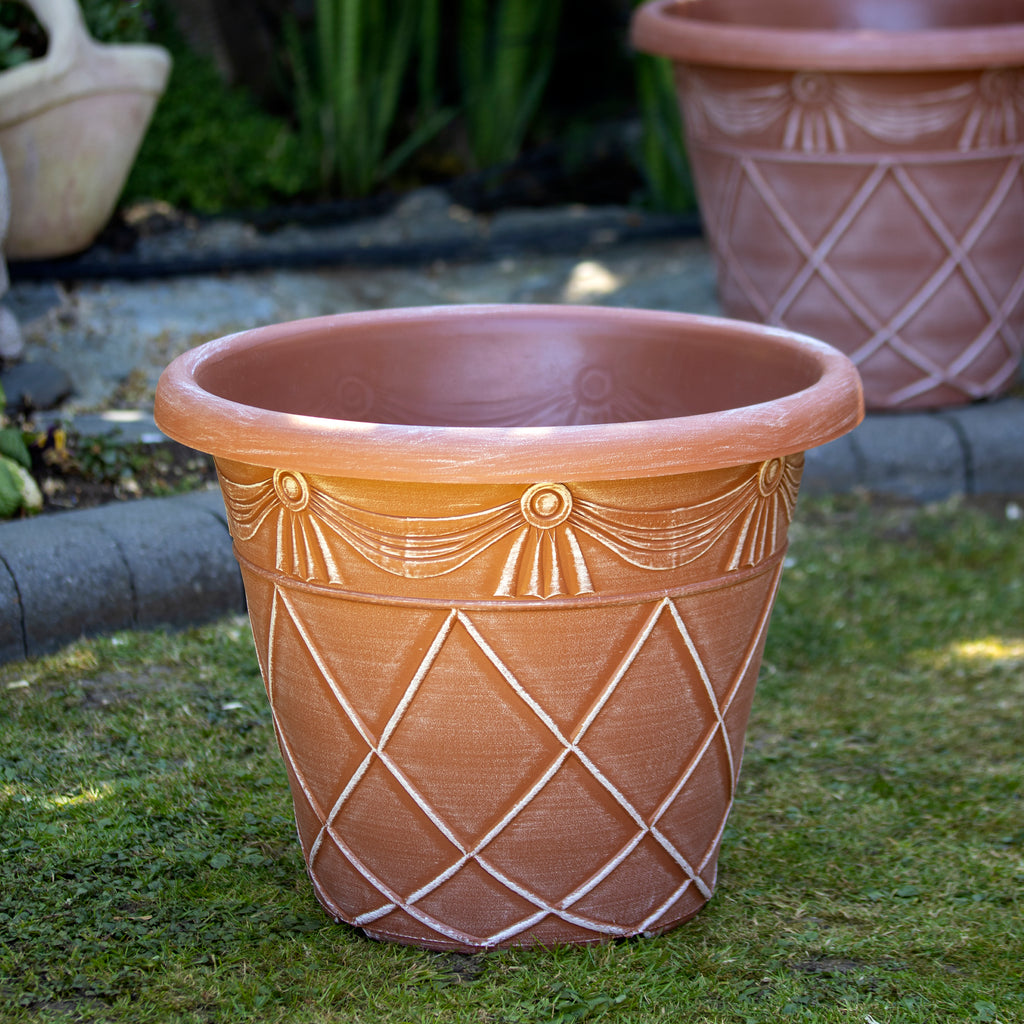 Round Powdered Terracotta Roman Planter 18"