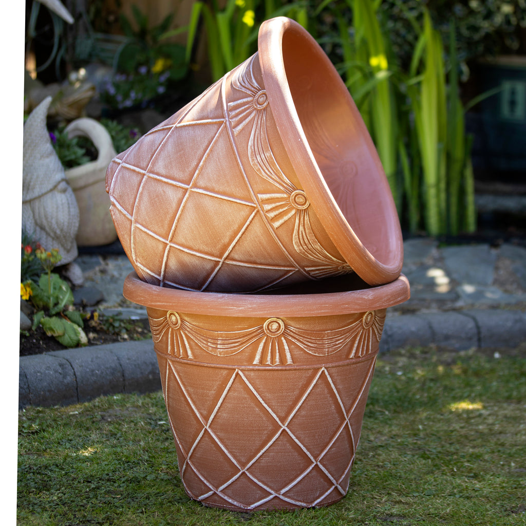Round Powdered Terracotta Roman Planter 18"