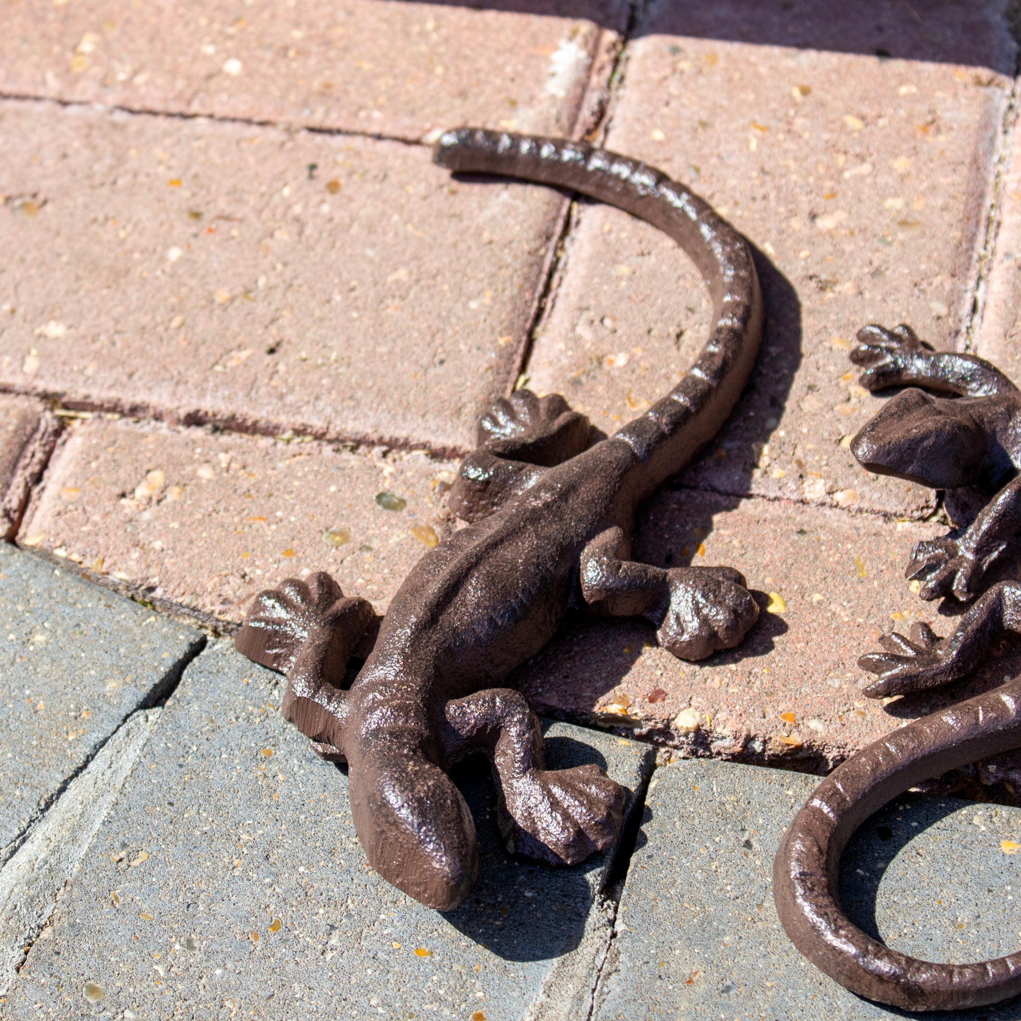 Set Of 2 Cast Iron Lizard Ornaments