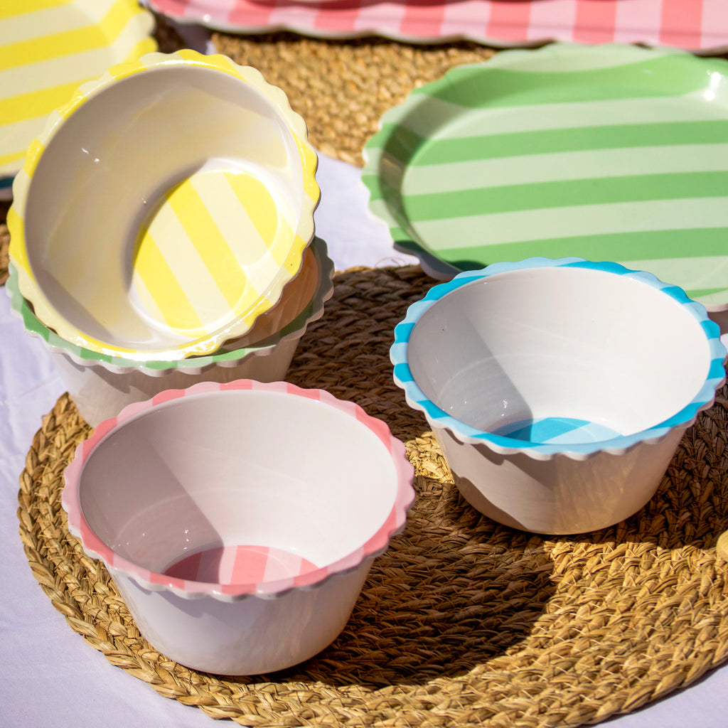 Set Of 4 Melamine Scalloped Stripe Bowls
