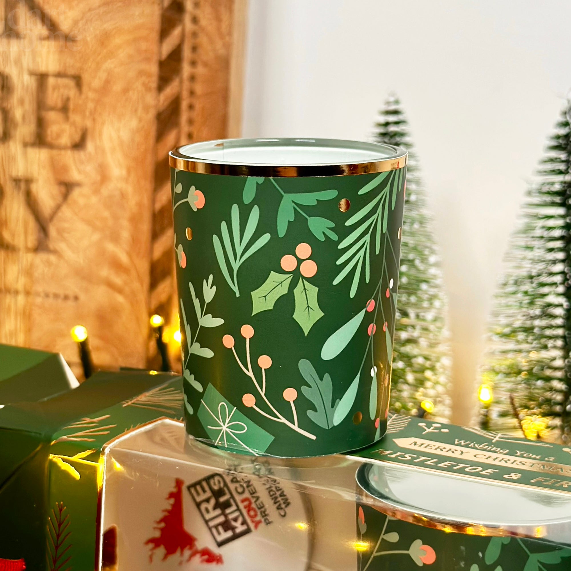 Green Christmas Cracker Scented Votive Candles Set
