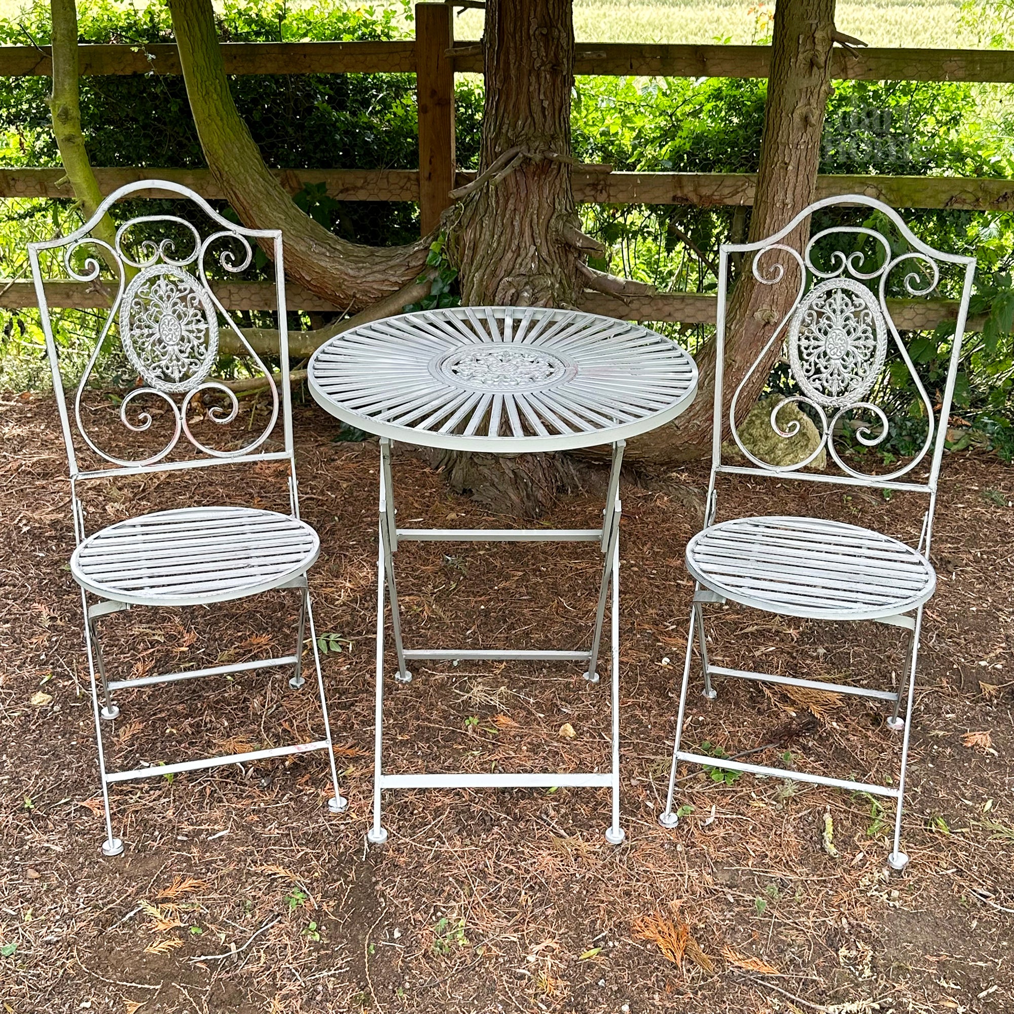 3-teiliges Garten-Bistro-Set aus grauem Metall