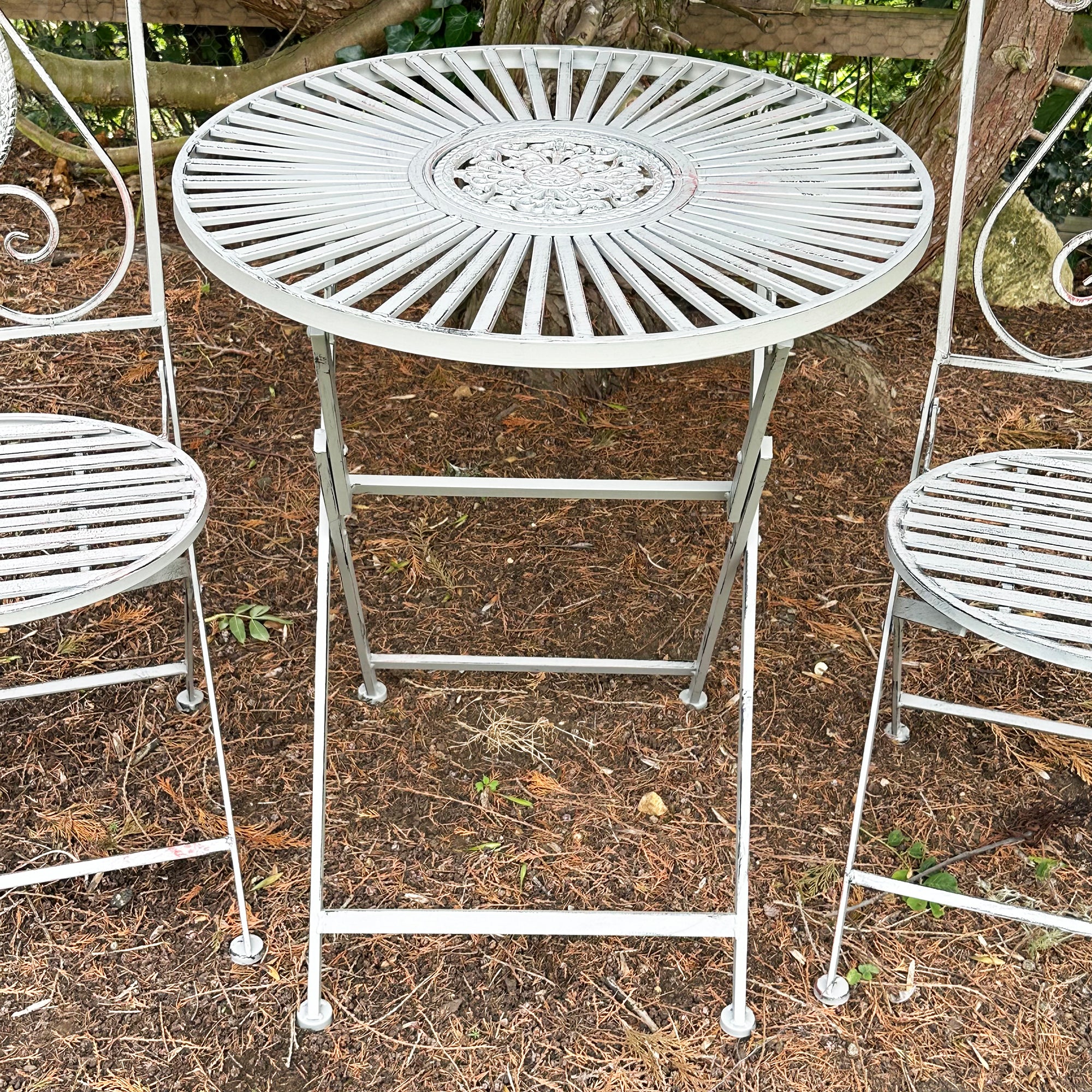 3-teiliges Garten-Bistro-Set aus grauem Metall