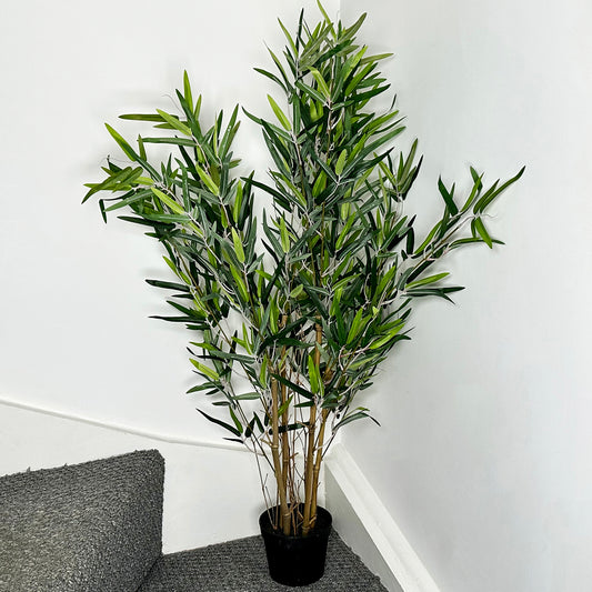 Künstliche Bambuspflanze
