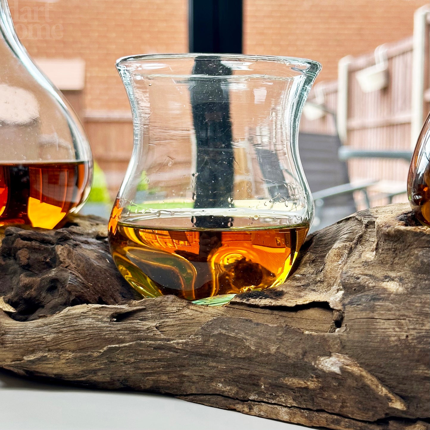 Molten Decanter With 2 Glasses Teak Root Stand