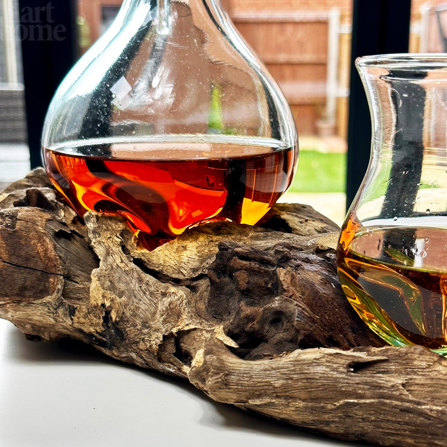 Molten Decanter With 2 Glasses Teak Root Stand