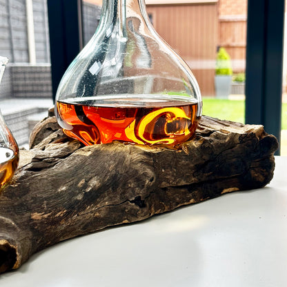 Molten Decanter With 2 Glasses Teak Root Stand