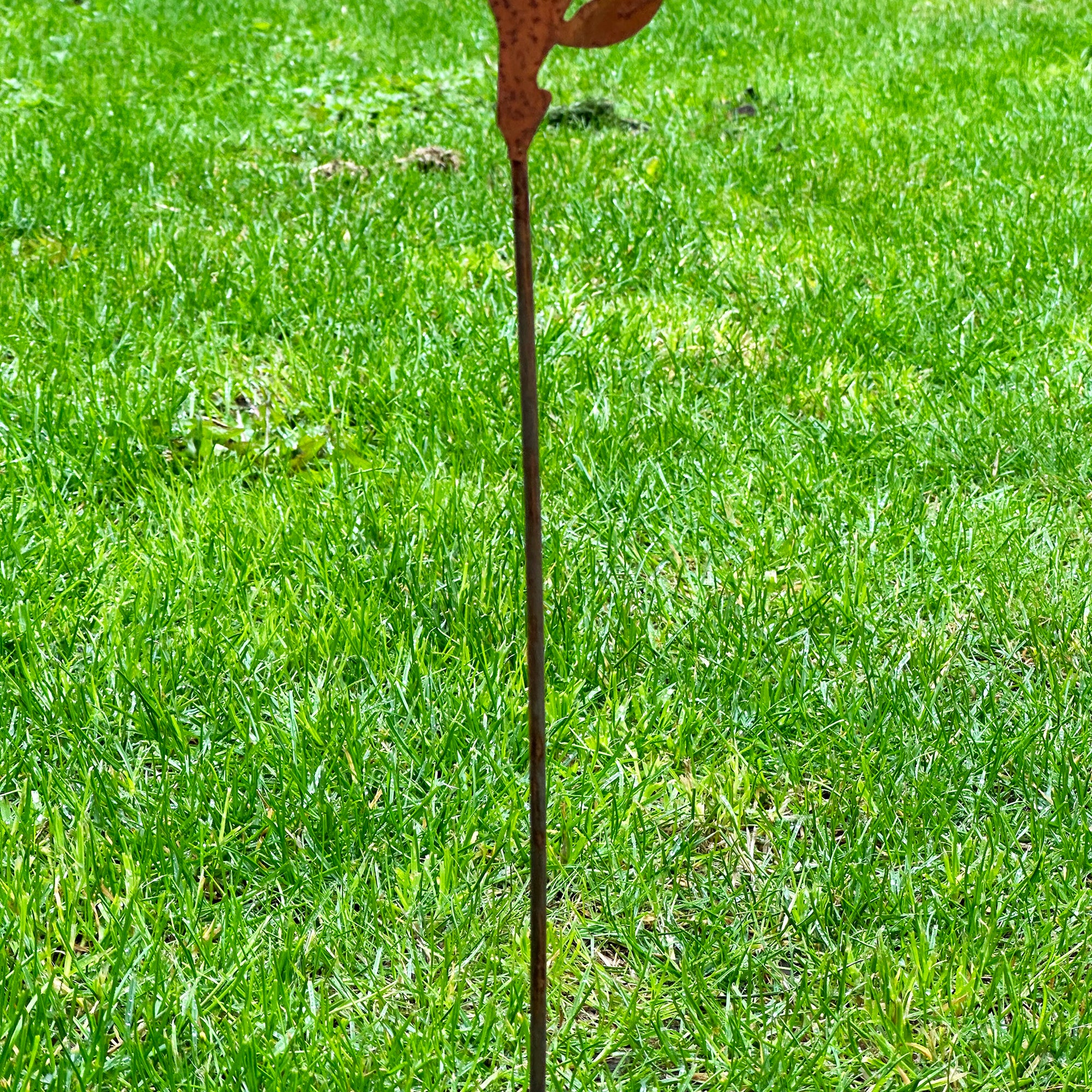 Rusty Birds Nest Garden Stake