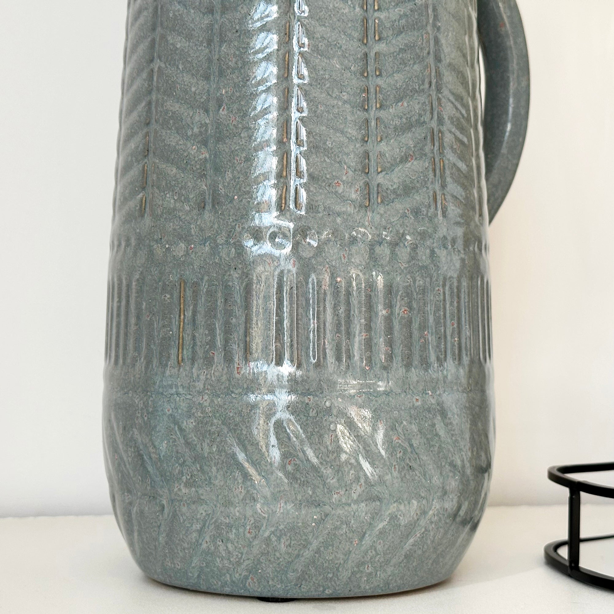 Große blau gemusterte Krugvase