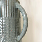 Große blau gemusterte Krugvase