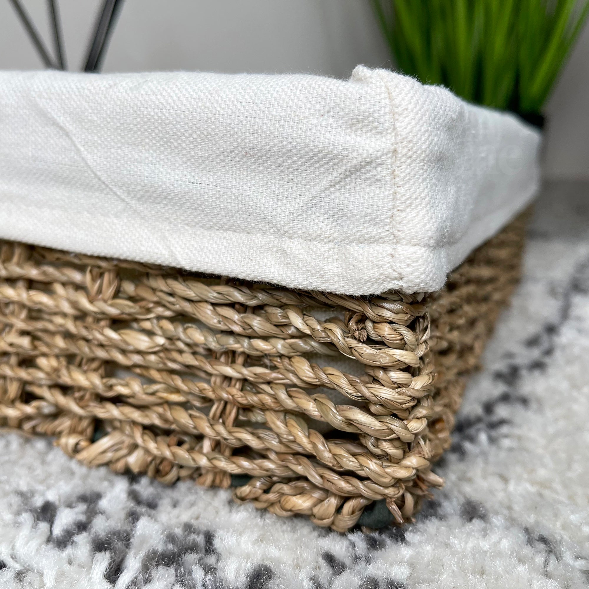 Extra Large Lined Seagrass Tray
