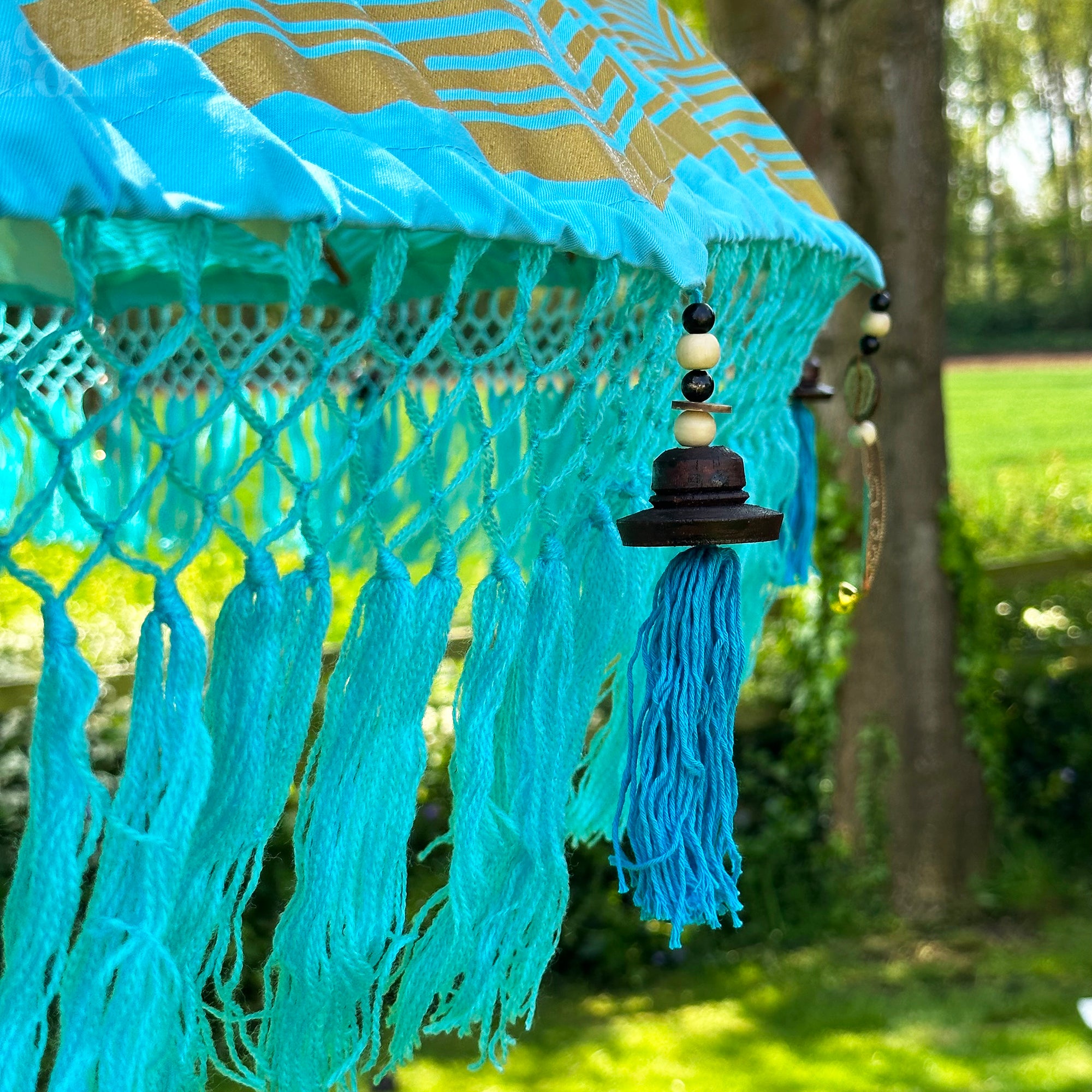 Blauer und goldener Bali-Sonnenschirm, 2 m