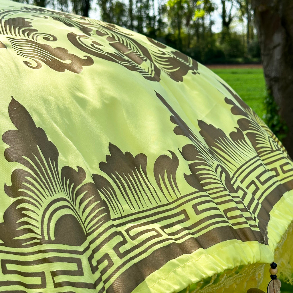 Gelber und goldener Bali-Sonnenschirm, 2 m