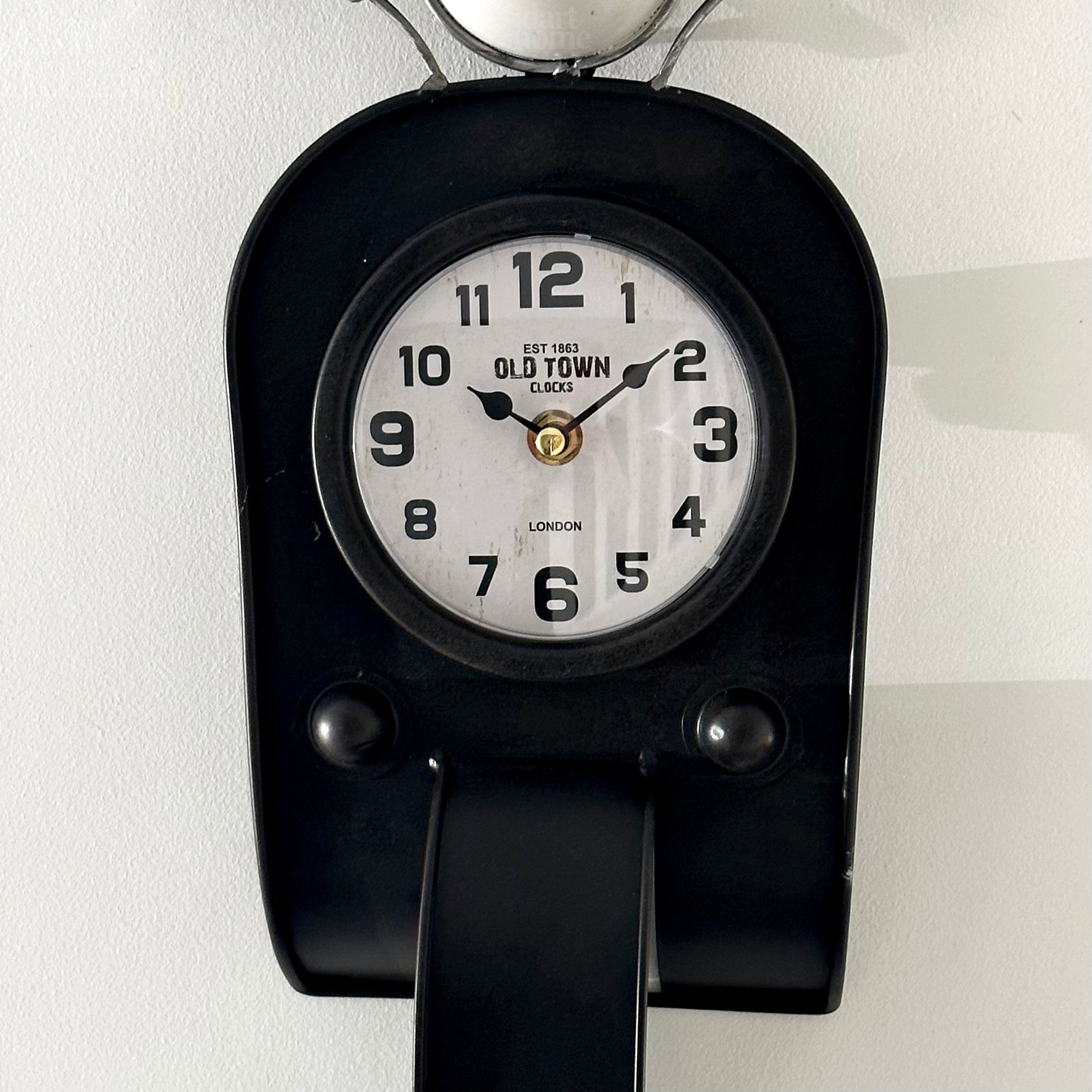 Schwarze Scooter-Wanduhr