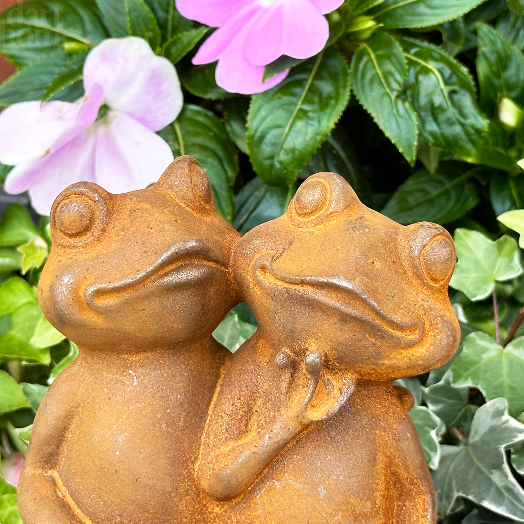 Rusty Love Frogs Shelf Sitters