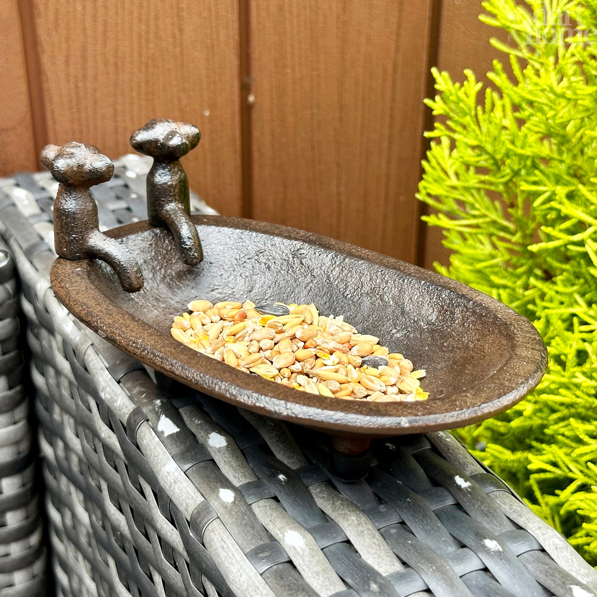 Vogelfutterspender für die Badewanne