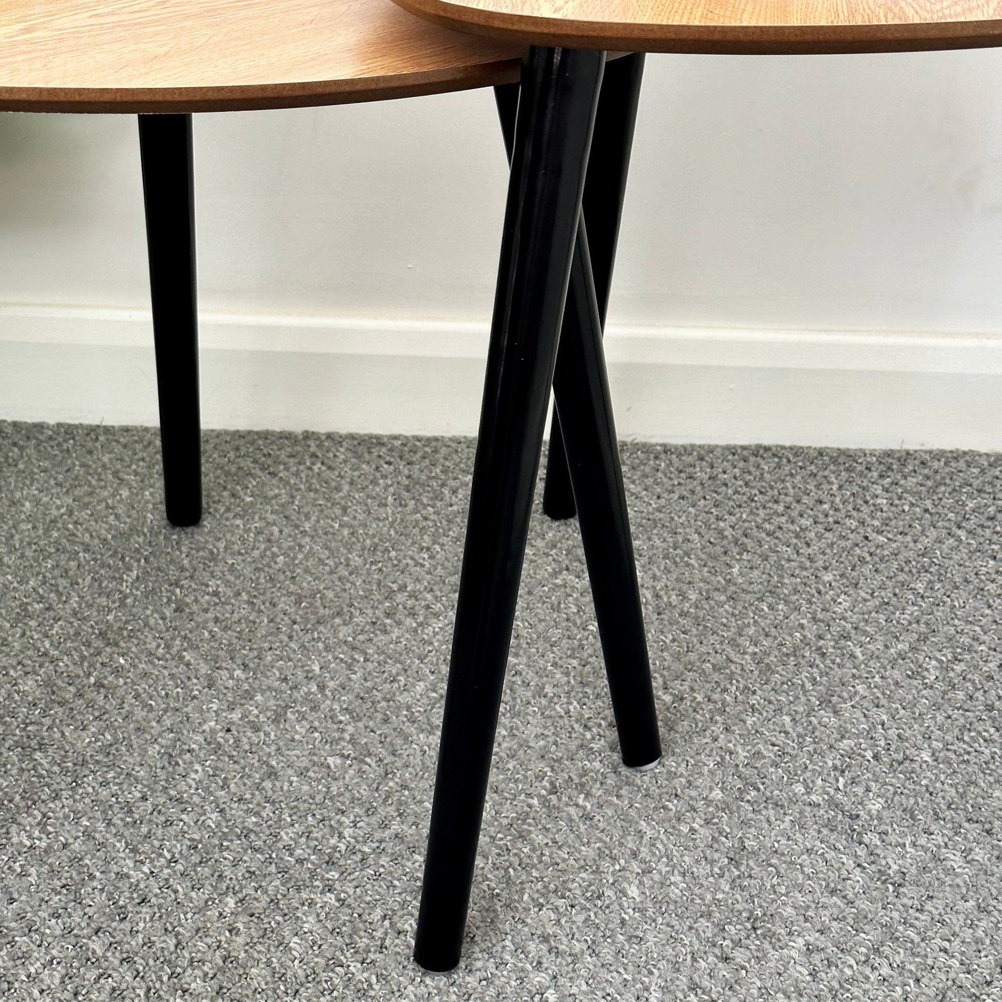 Set Of 2 Pebble Side Tables With Black Legs