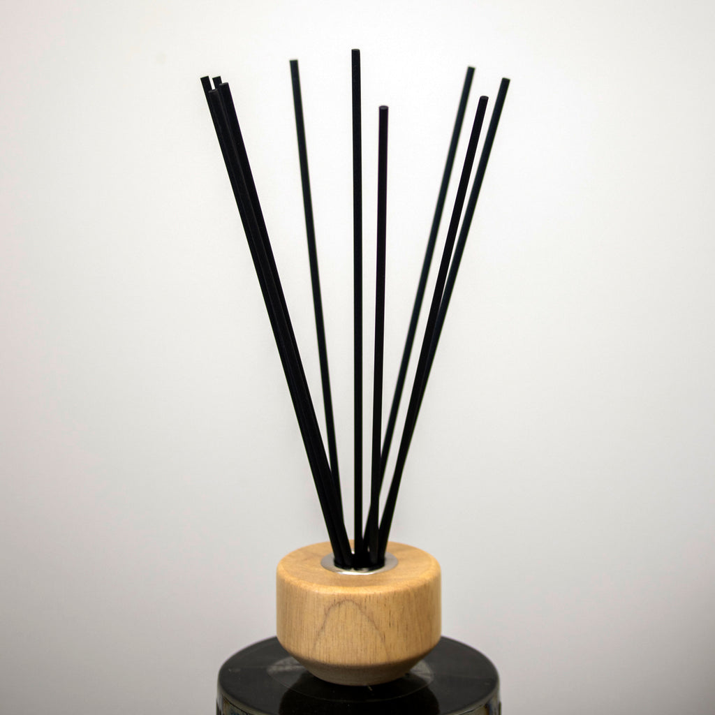 Ribbed Glass 1000ml Sandalwood Reed Diffuser