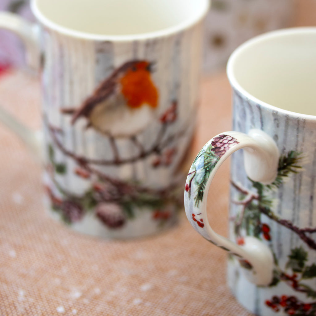 Set Of 4 Christmas Robin Fine China Mugs