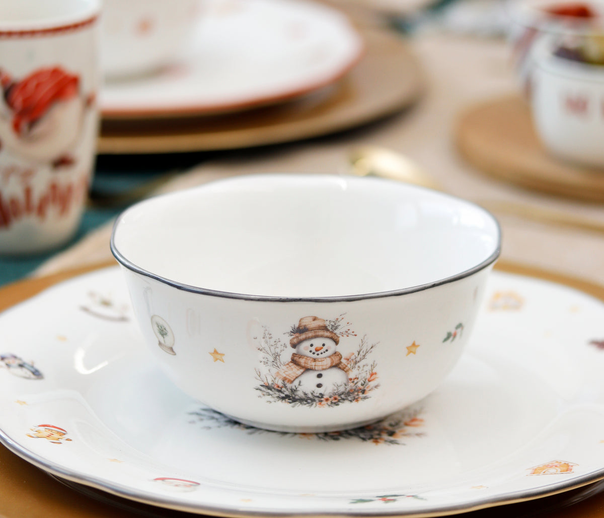 Set Of 6 Frosty Friends Scalloped Christmas Cereal Bowls