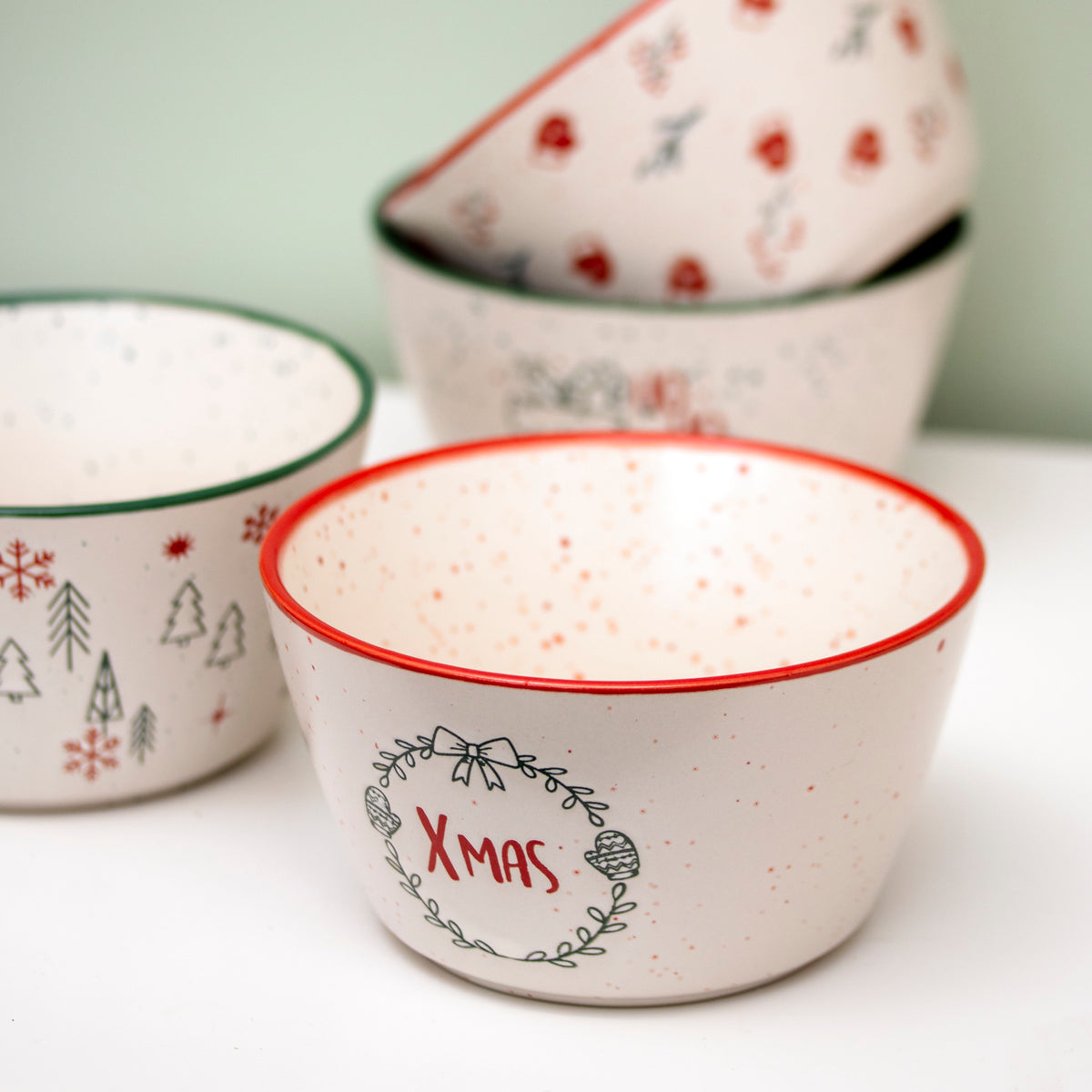 Set Of 4 Speckled Festive Christmas Cereal Bowls
