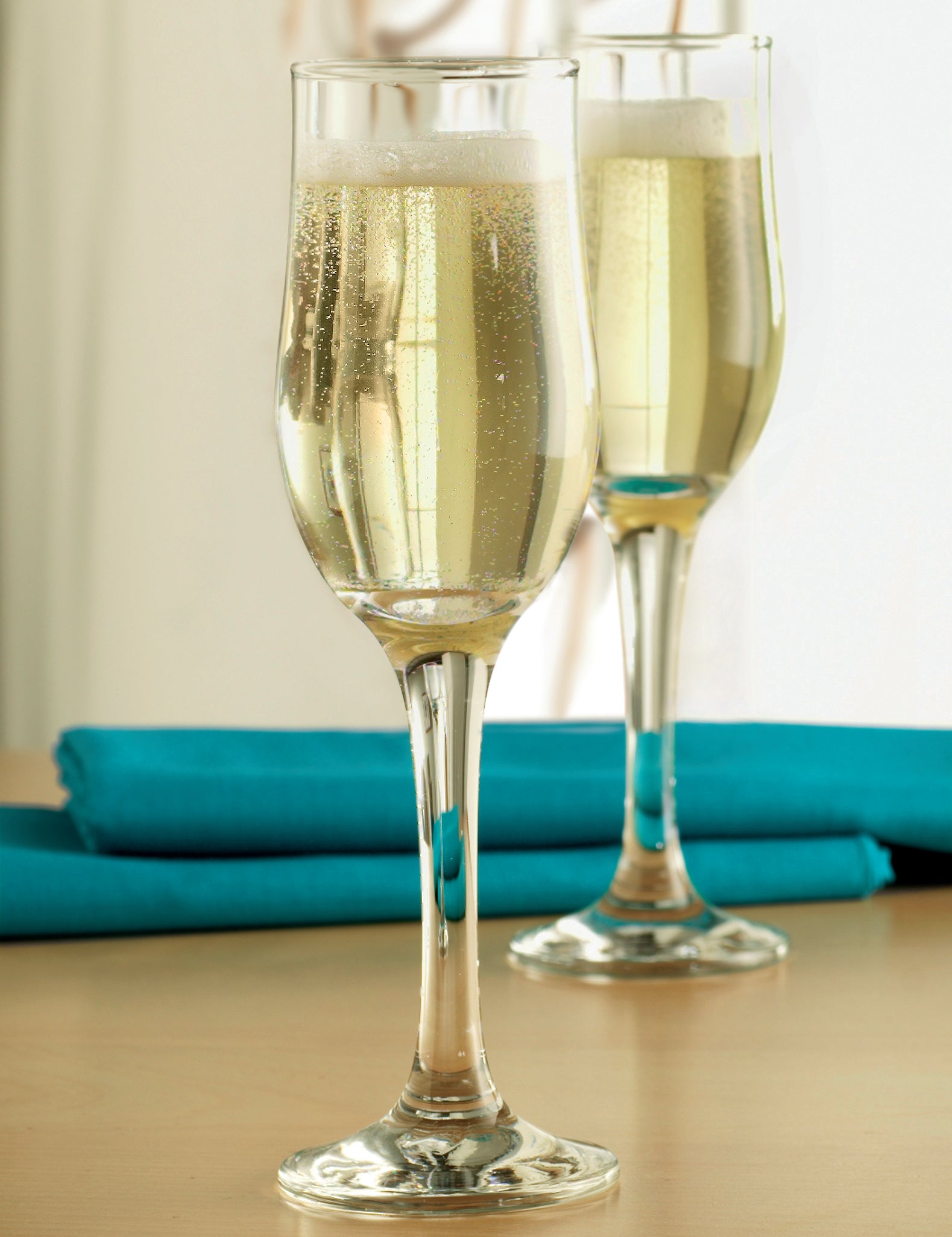 Set Of 4 Tulip Glass Champagne Flutes