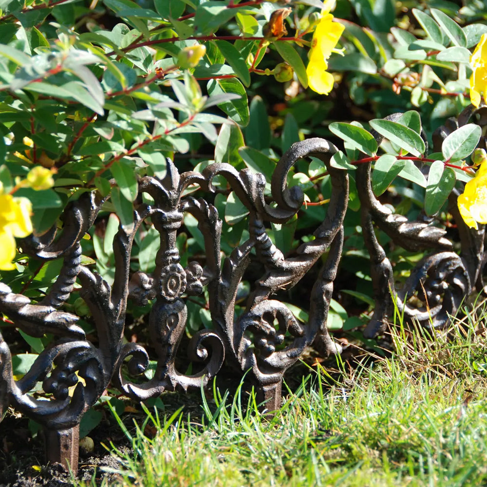 Victorian Scroll Cast Iron Garden Lawn Edging