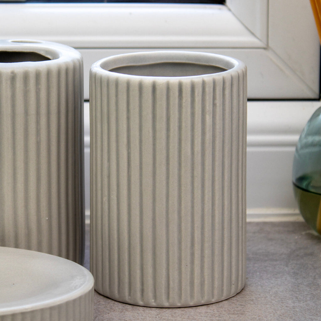 4 Piece Grey Ribbed Ceramic Bathroom Accessories Set