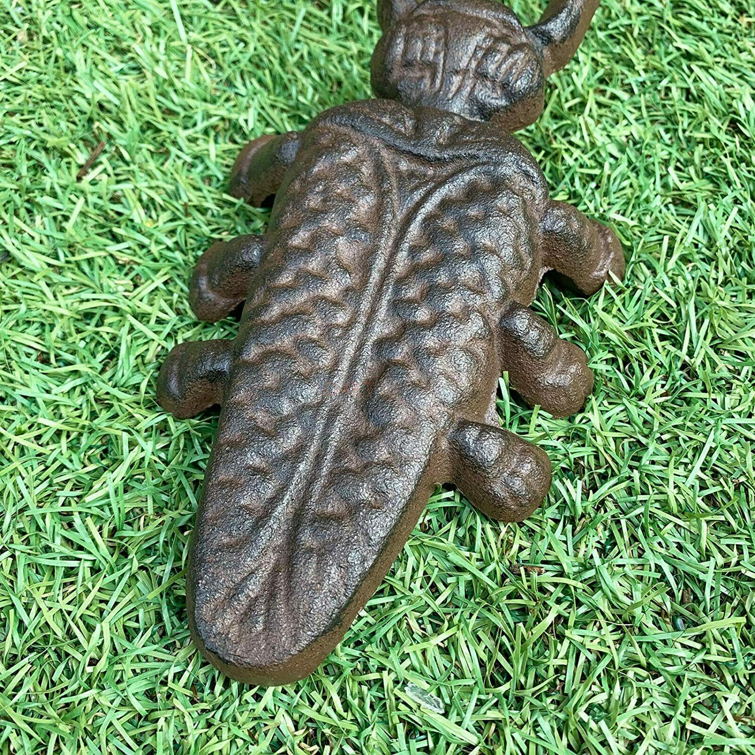 Schwarzer Käfer-Stiefelknecht aus Gusseisen