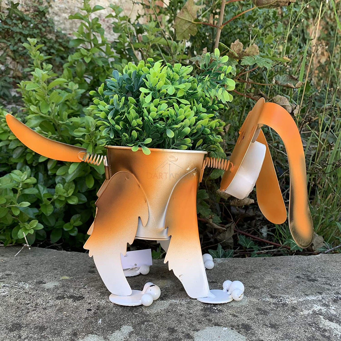 Metal Wobbly Beagle Dog Planter