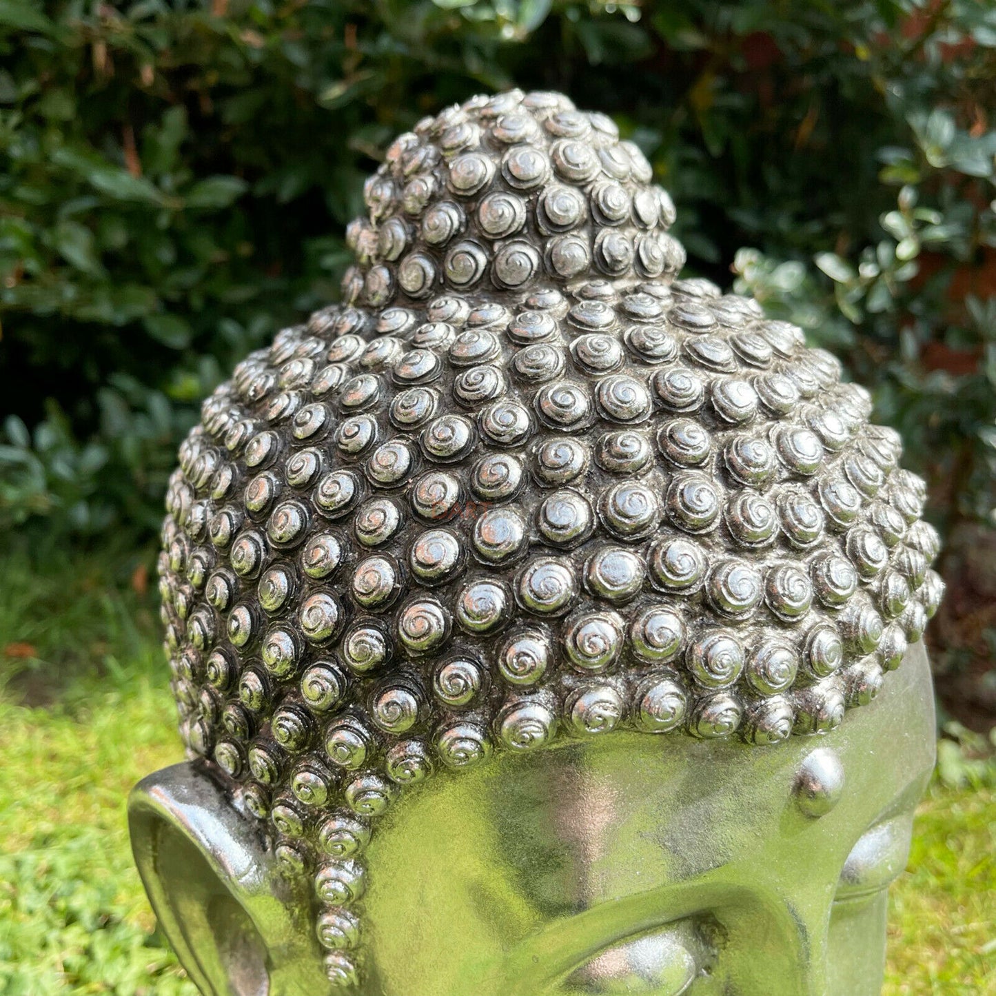 Gartenornament aus Kunstharz, silberfarben, großer Buddha-Kopf