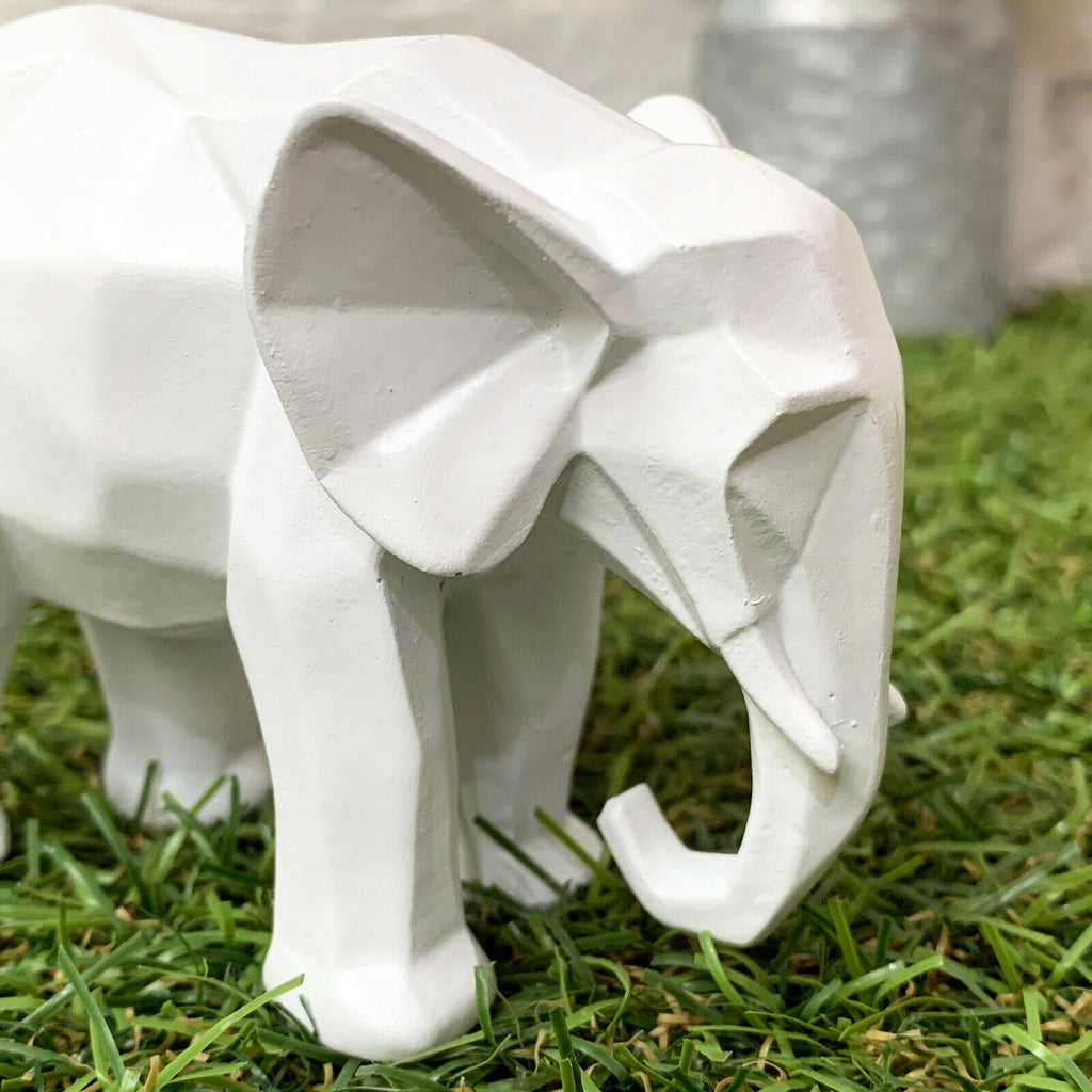 Weiße Miniatur-Elefant-Figur