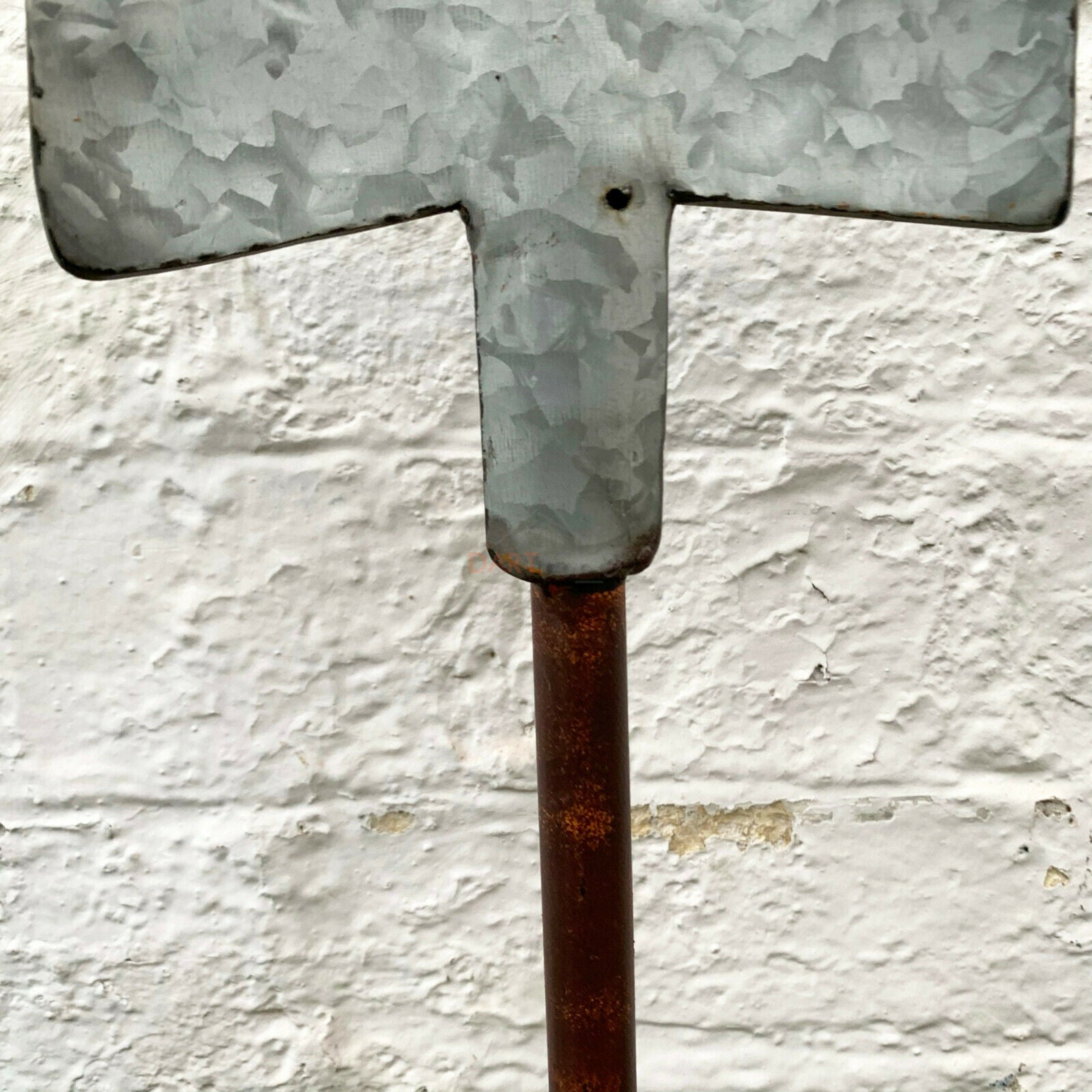 Terrakottatopf mit Spatenständer