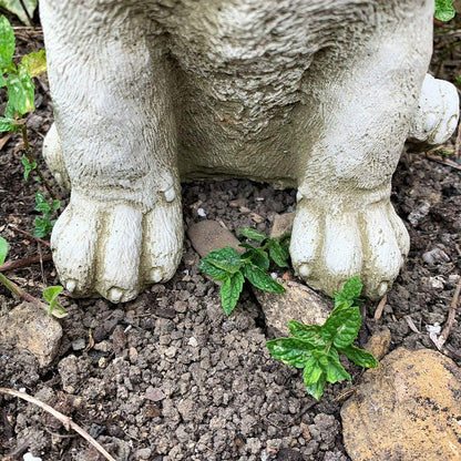 Spaniel-Hundeskulptur aus Stein