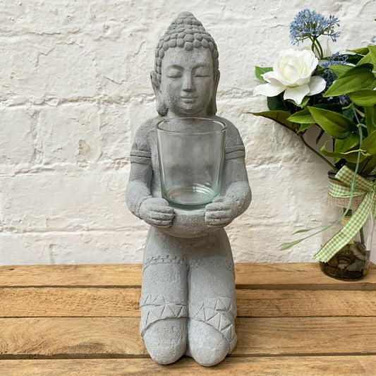 Buddha-Teelichthalter aus Zement