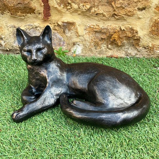 Große Katze aus Bronzeharz für den Garten