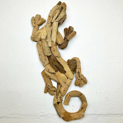 Gecko-Wandskulptur aus Treibholz, 50 cm